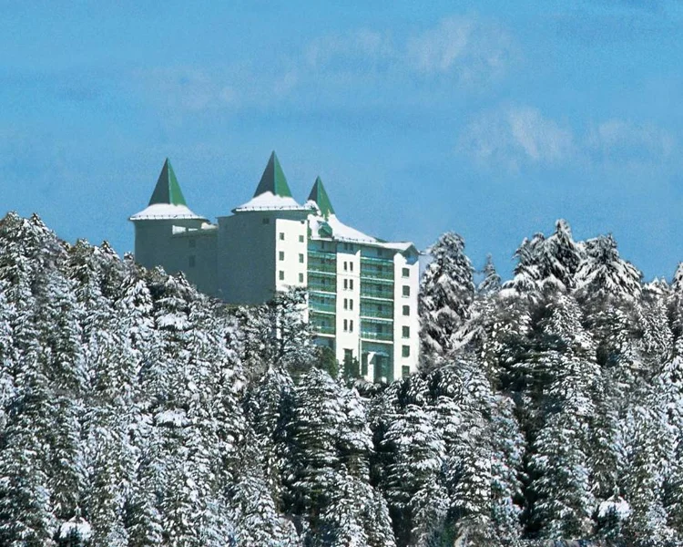 Glitzy Shimla Tour with Oberoi Cecil